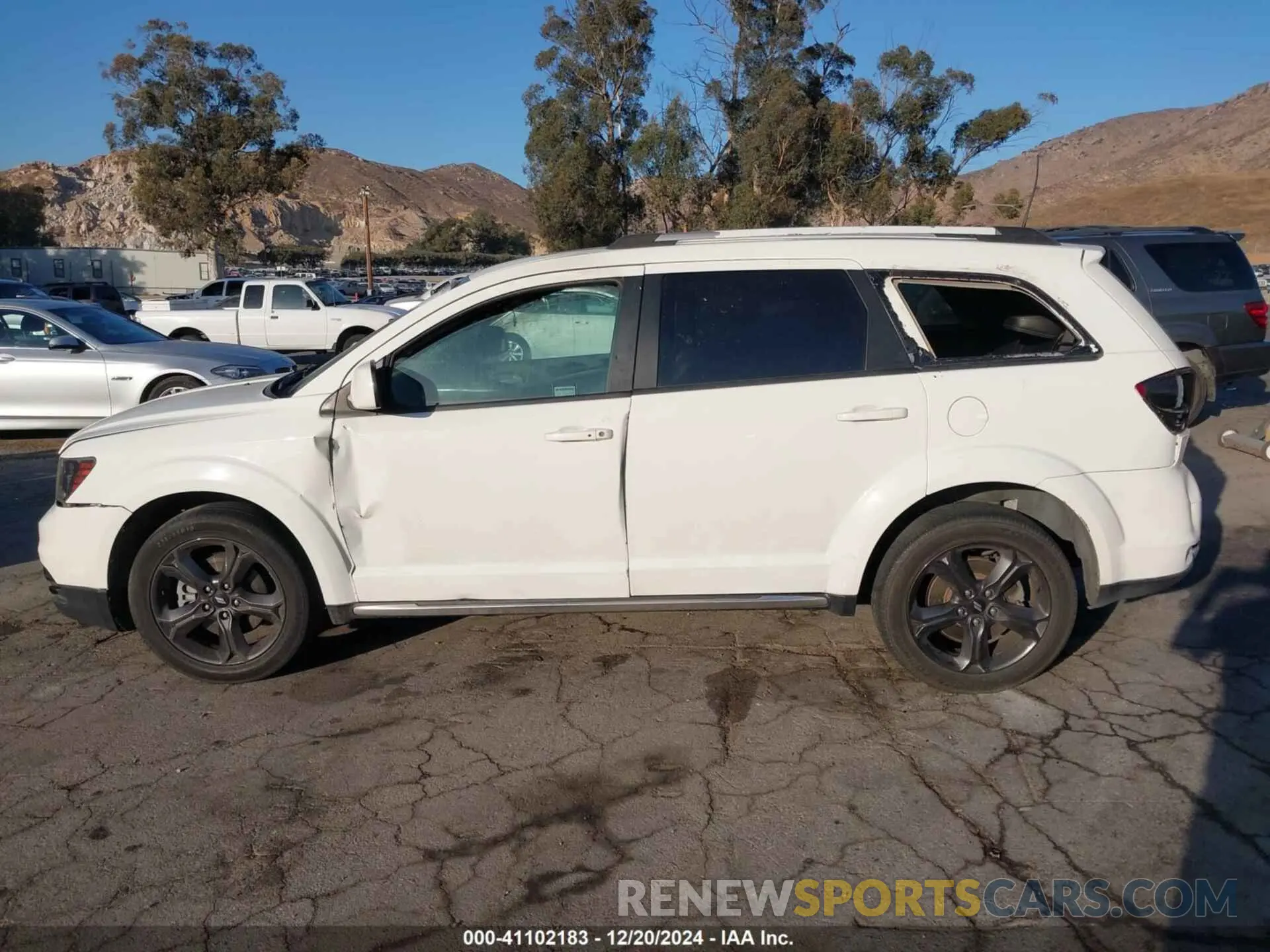 14 fotografías del automóvil dañado 3C4PDCGB7LT193332 DODGE JOURNEY 2020