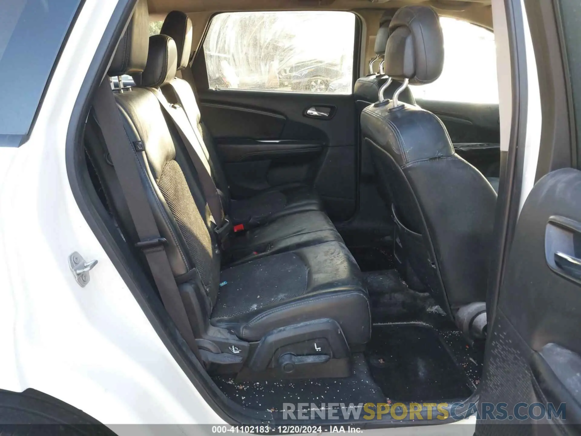8 fotografías del automóvil dañado 3C4PDCGB7LT193332 DODGE JOURNEY 2020