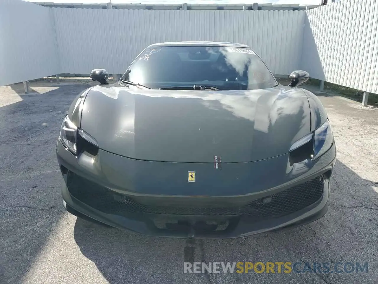5 fotografías del automóvil dañado ZFF99SLA3P0294907 FERRARI 296GTB 2023