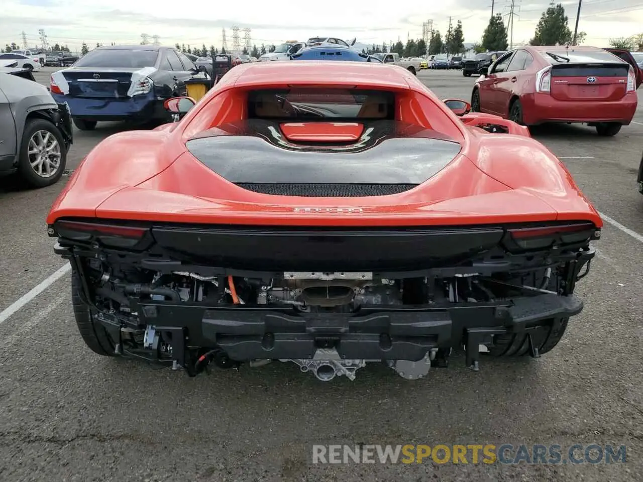 6 fotografías del automóvil dañado ZFF99SLA9R0310238 FERRARI 296GTB 2024