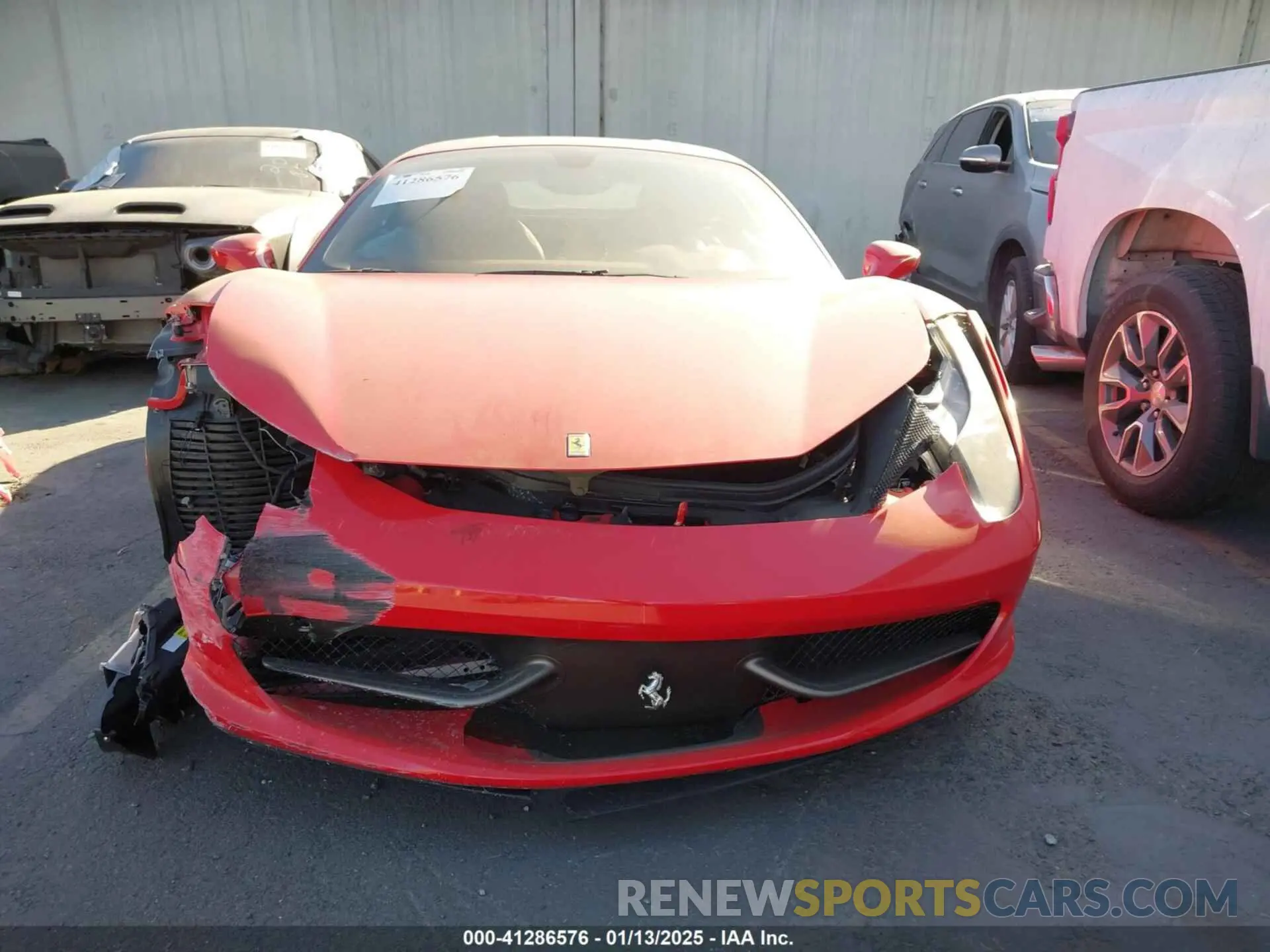 13 fotografías del automóvil dañado ZFF67NFAXA0175314 FERRARI 458 ITALIA 2010