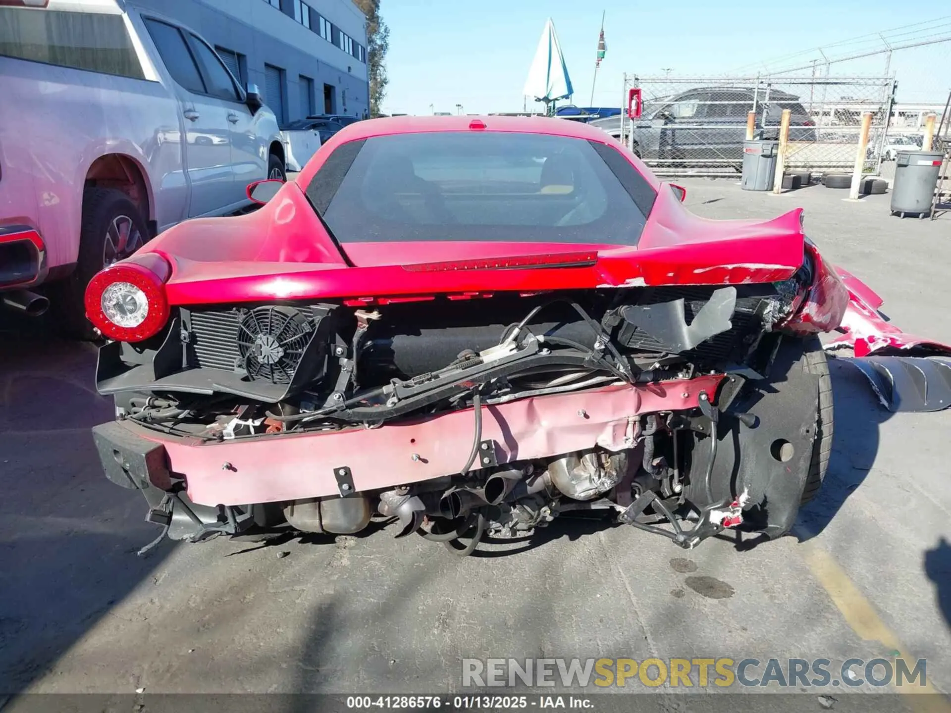 17 fotografías del automóvil dañado ZFF67NFAXA0175314 FERRARI 458 ITALIA 2010