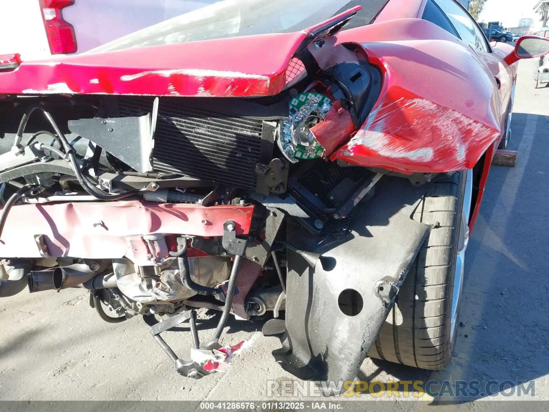 18 fotografías del automóvil dañado ZFF67NFAXA0175314 FERRARI 458 ITALIA 2010