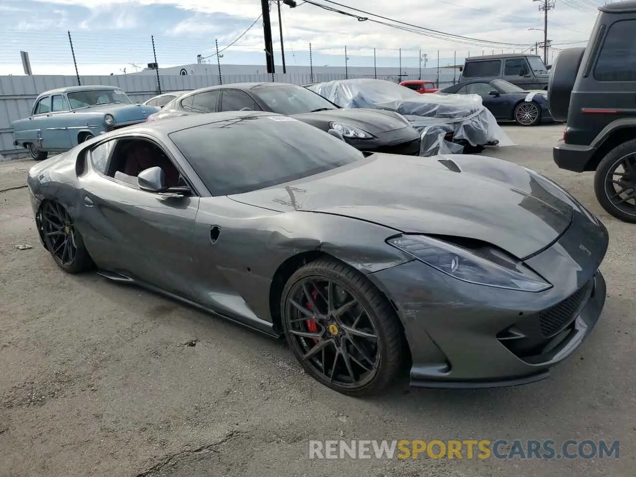 4 fotografías del automóvil dañado ZFF83CLA9K0242841 FERRARI 812 2019