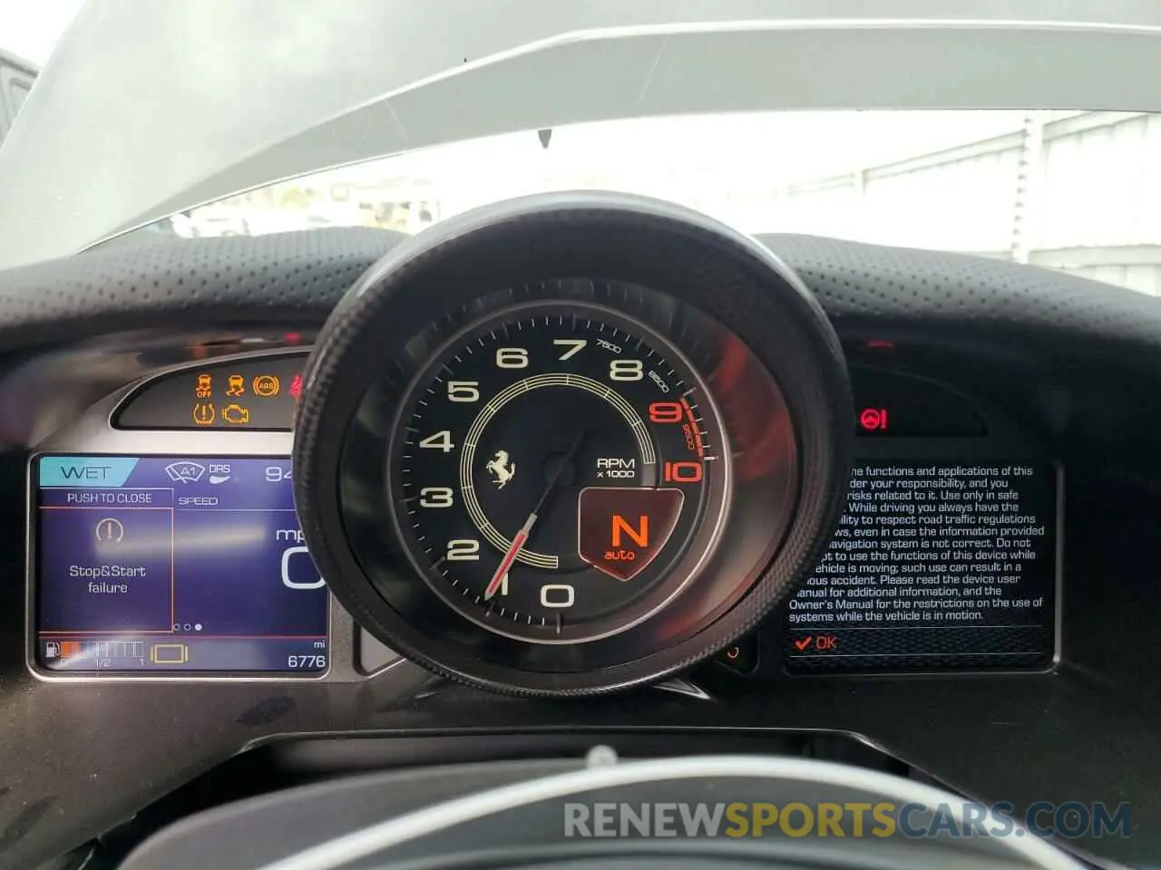 9 fotografías del automóvil dañado ZFF83CLA9K0242841 FERRARI 812 2019