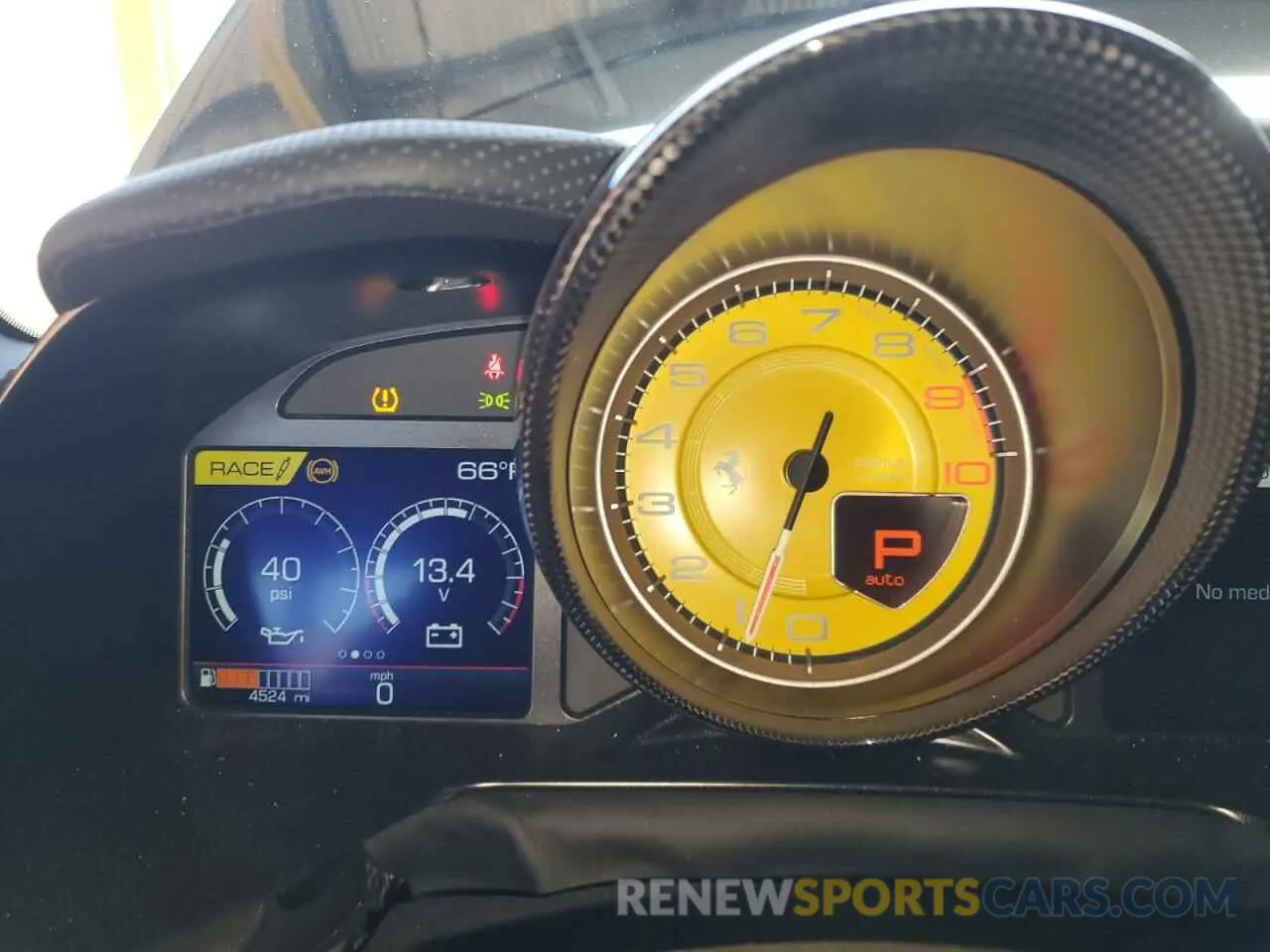 9 fotografías del automóvil dañado ZFF83CLA6L0252213 FERRARI 812 2020
