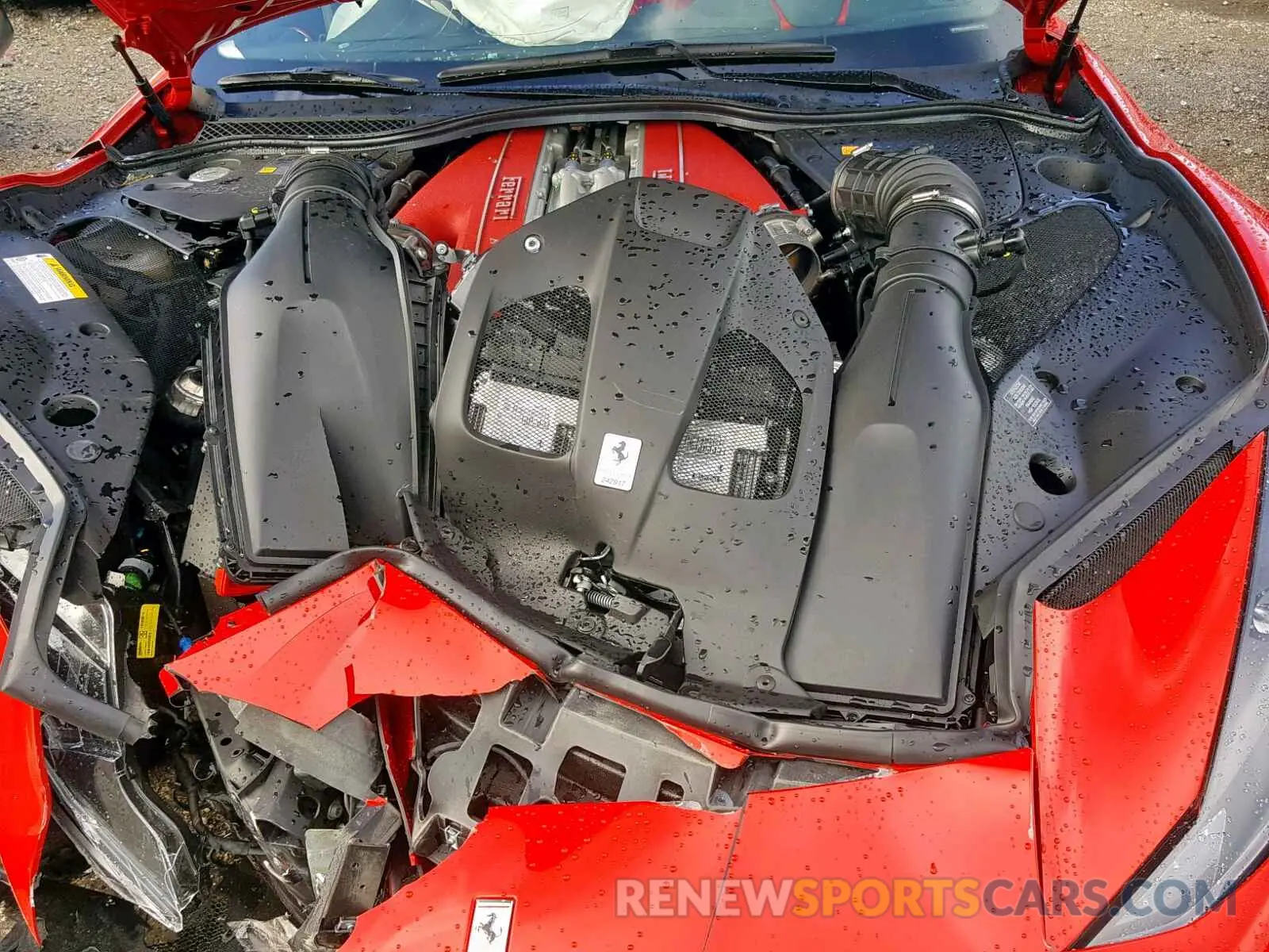 7 fotografías del automóvil dañado ZFF83CLA5K0242917 FERRARI 812 SUPERF 2019