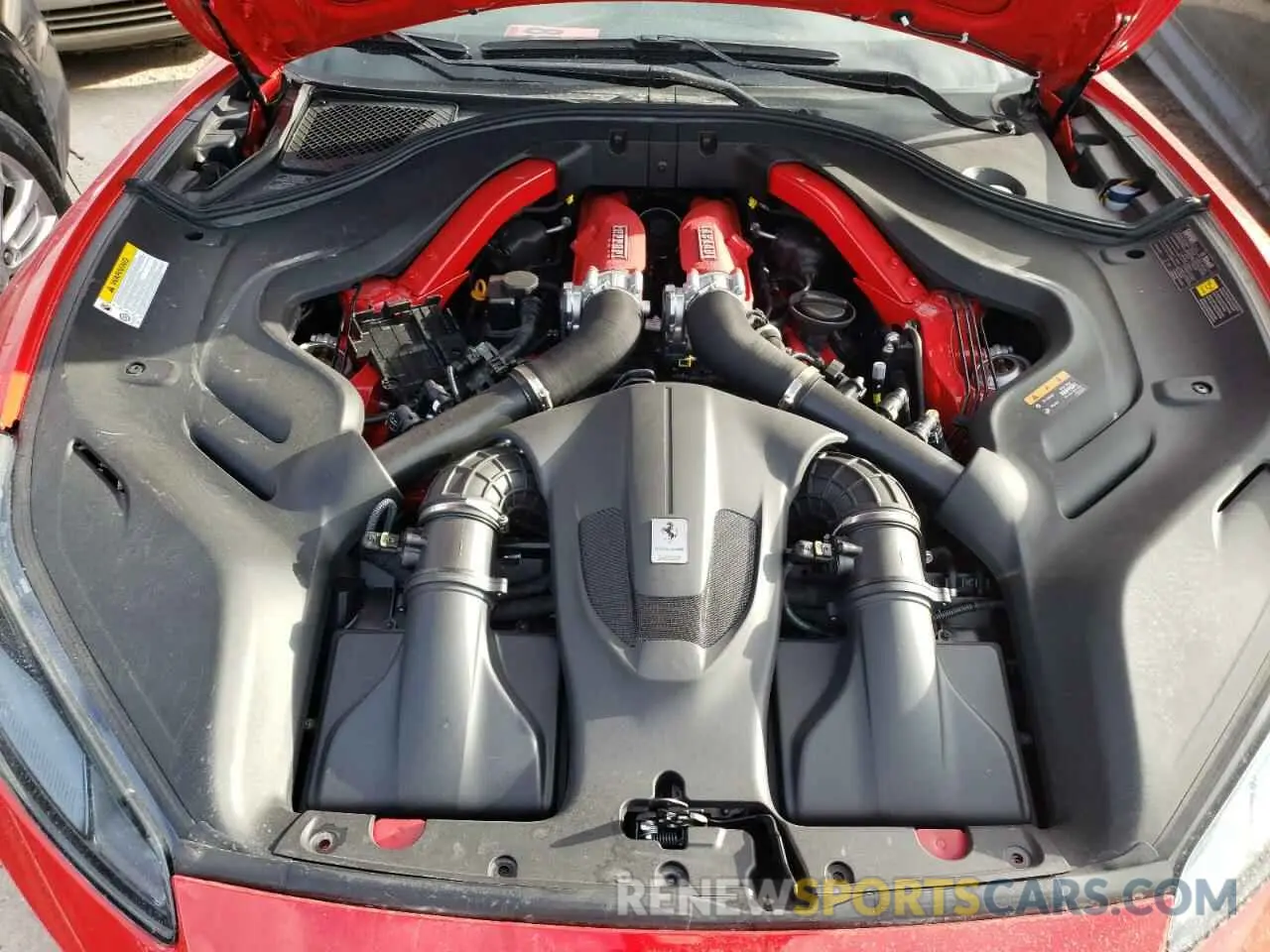7 fotografías del automóvil dañado ZFF89FPA5K0246329 FERRARI ALL MODELS 2019