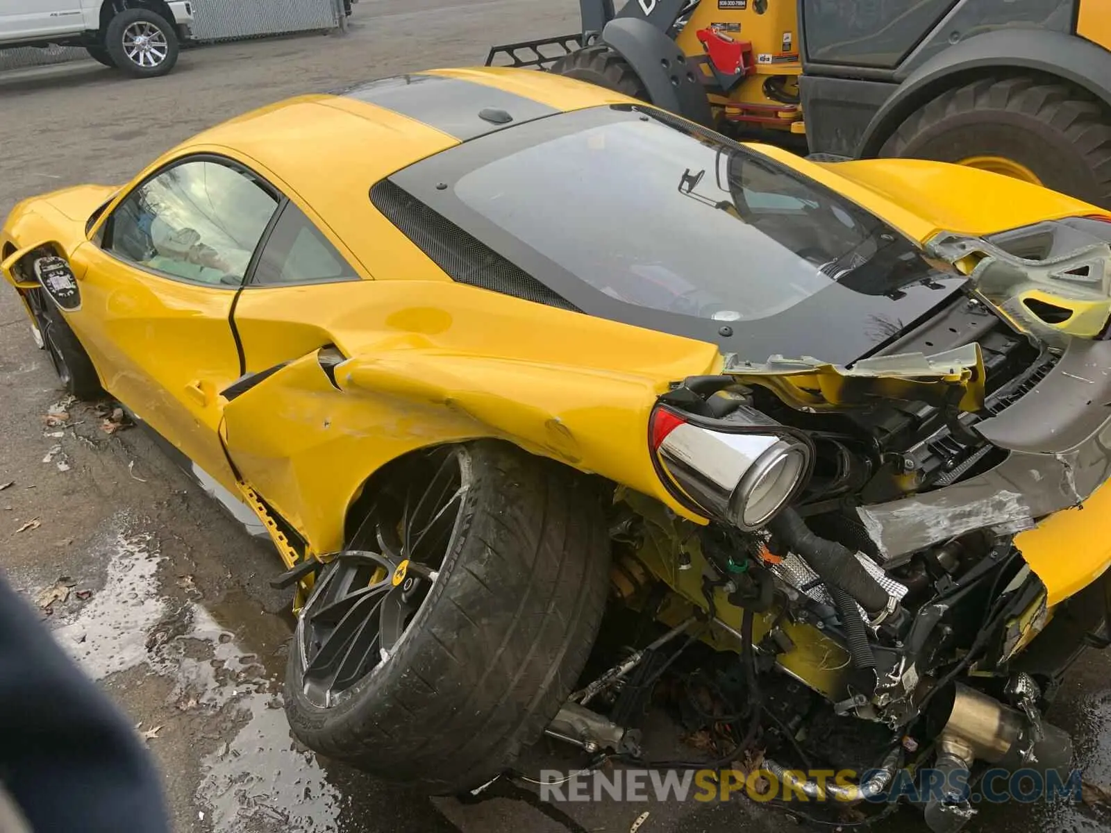 3 fotografías del automóvil dañado YFF90HLA4L0248297 FERRARI ALL MODELS 2020
