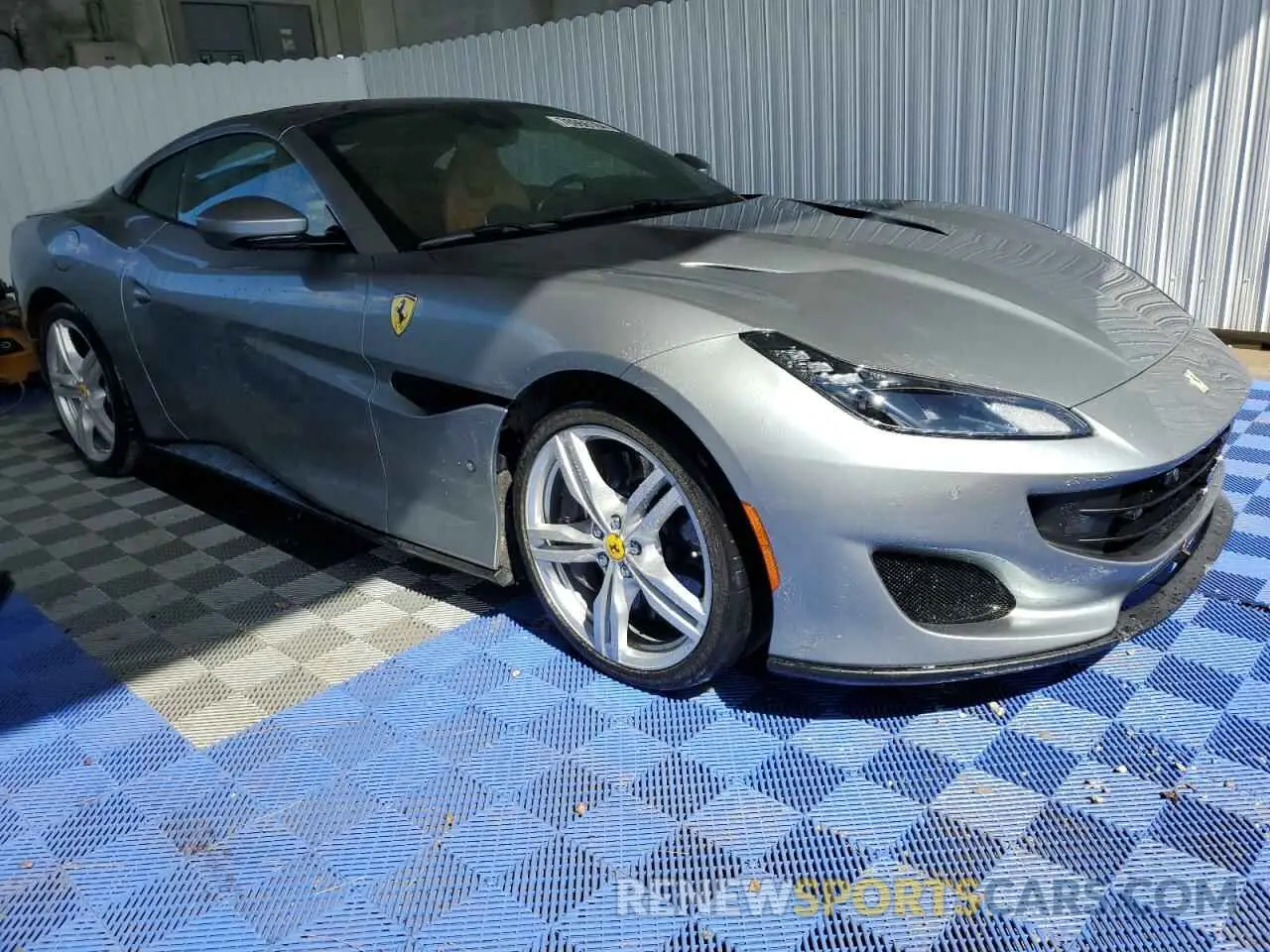 4 fotografías del automóvil dañado ZFF89FPA0M0259248 FERRARI ALL MODELS 2021