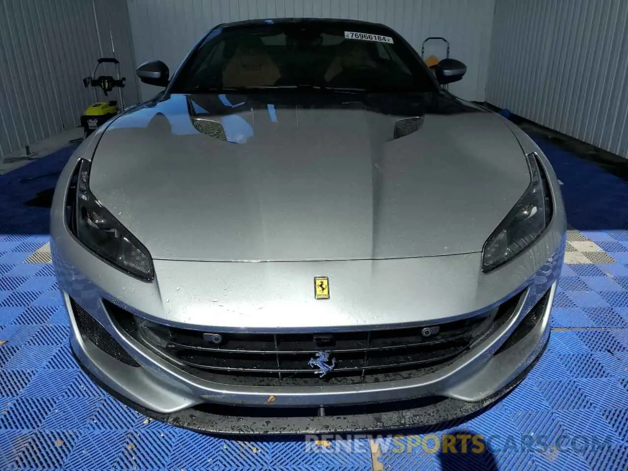 5 fotografías del automóvil dañado ZFF89FPA0M0259248 FERRARI ALL MODELS 2021