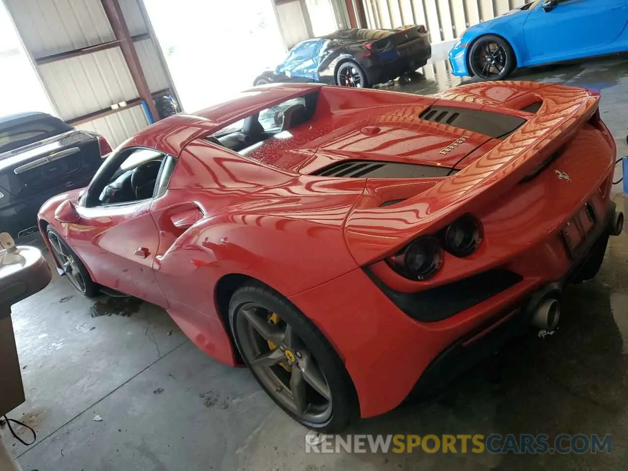 2 fotografías del automóvil dañado ZFF93LMA2M0264413 FERRARI ALL MODELS 2021