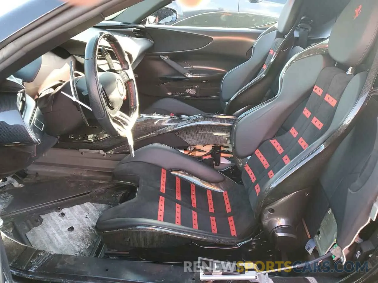 7 fotografías del automóvil dañado ZFF95NLA6N0276511 FERRARI ALL MODELS 2022