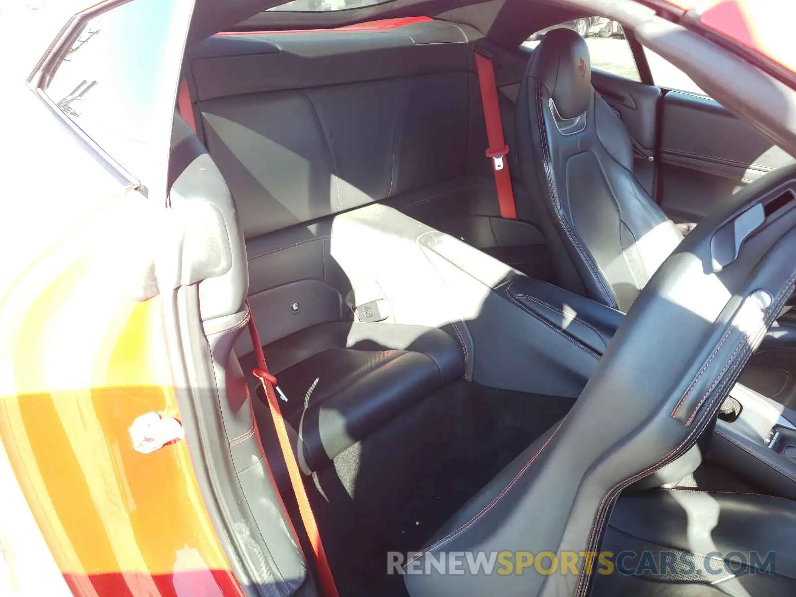 6 fotografías del automóvil dañado ZFF89FPA8K0240928 FERRARI PORTOFINO 2019