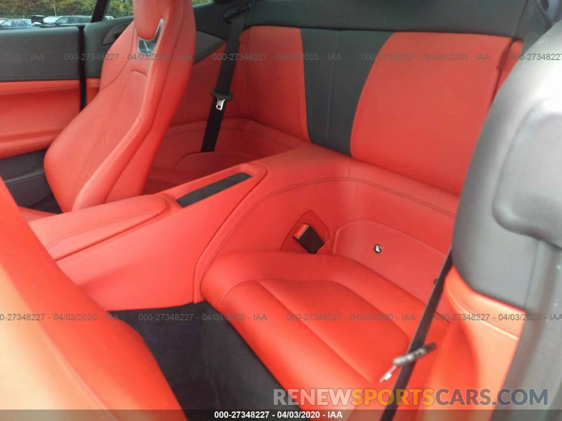8 fotografías del automóvil dañado ZFF89FPAXK0242356 FERRARI PORTOFINO 2019