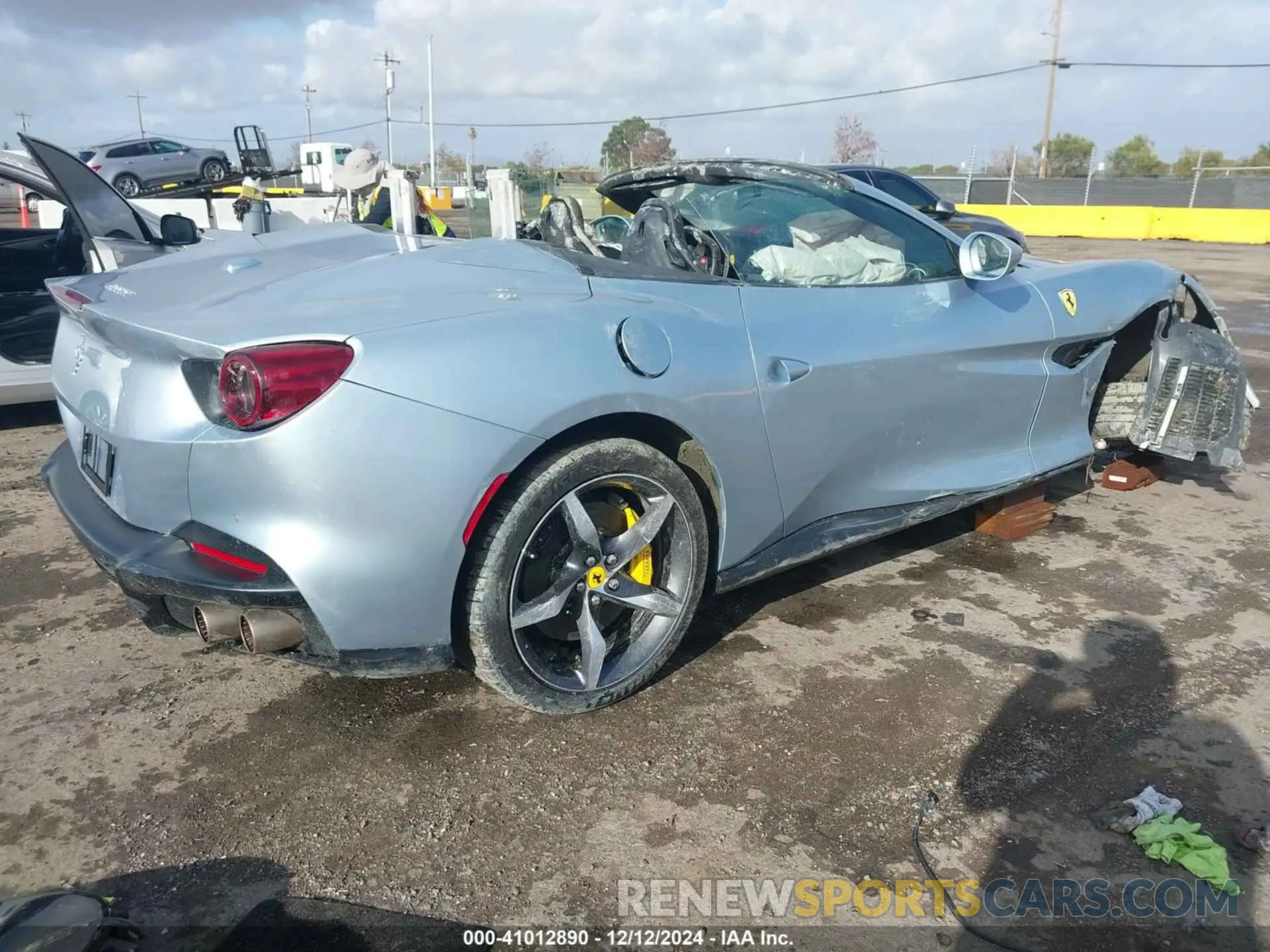 4 fotografías del automóvil dañado ZFF02RPA0N0278807 FERRARI PORTOFINO M 2022