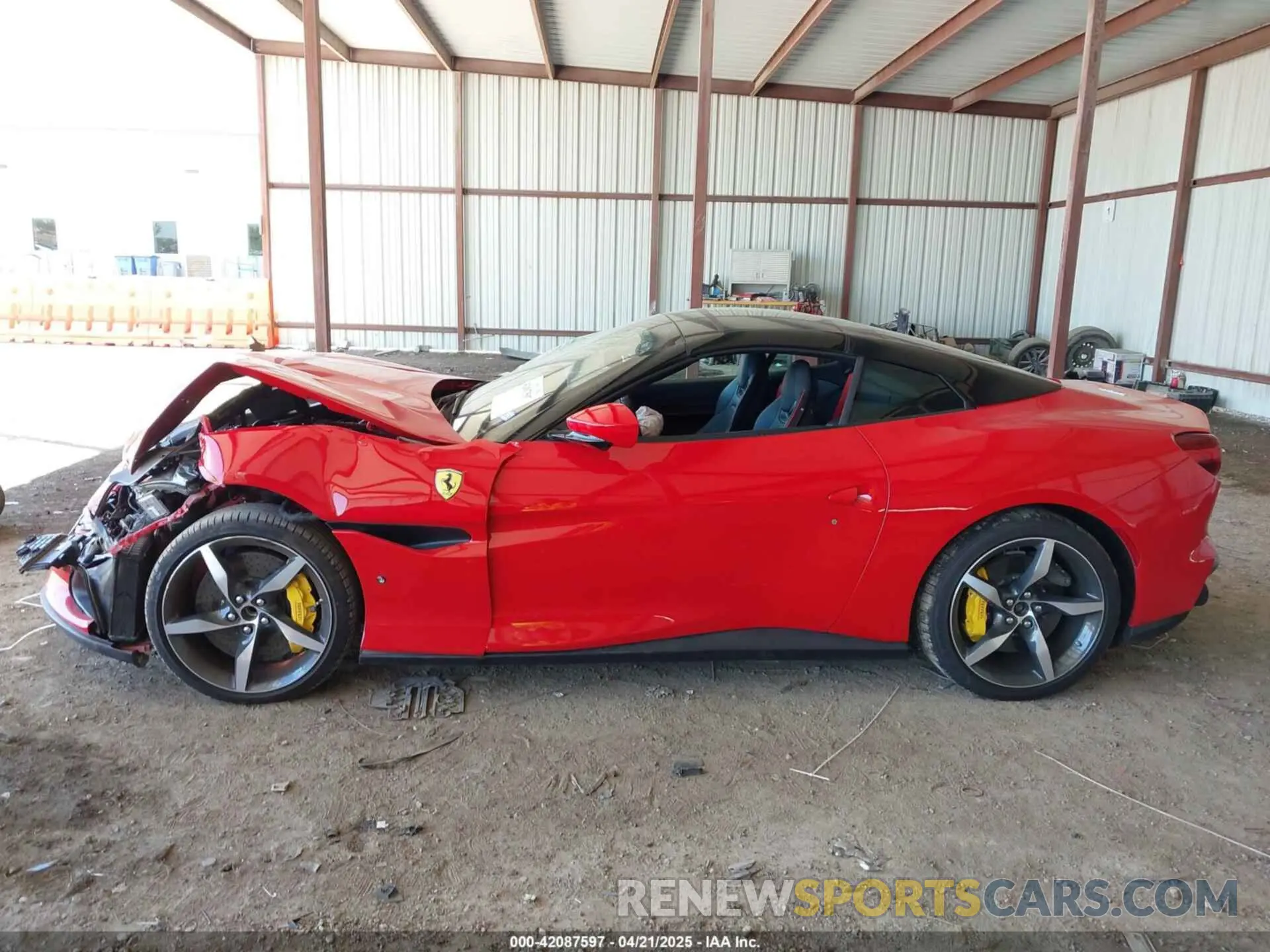 14 fotografías del automóvil dañado ZFF02RPA6P0299535 FERRARI PORTOFINO M 2023