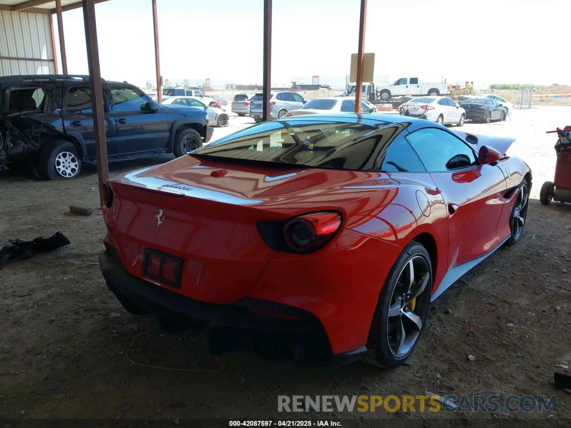 4 fotografías del automóvil dañado ZFF02RPA6P0299535 FERRARI PORTOFINO M 2023