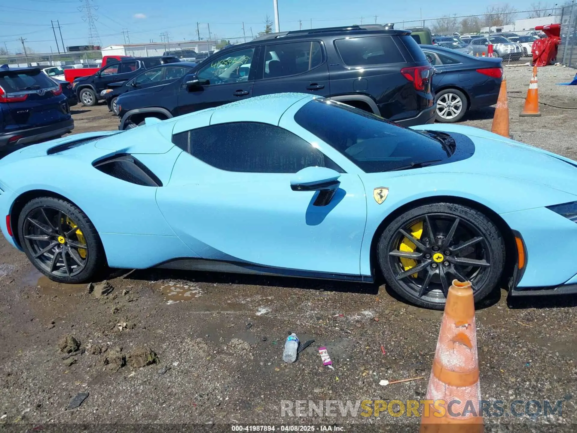 13 fotografías del automóvil dañado ZFF96NMA1R0310002 FERRARI SF90 SPIDER 2024
