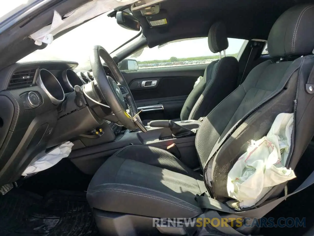 7 fotografías del automóvil dañado 1FA6P8TH0K5168688 FORD ALL Models 2019