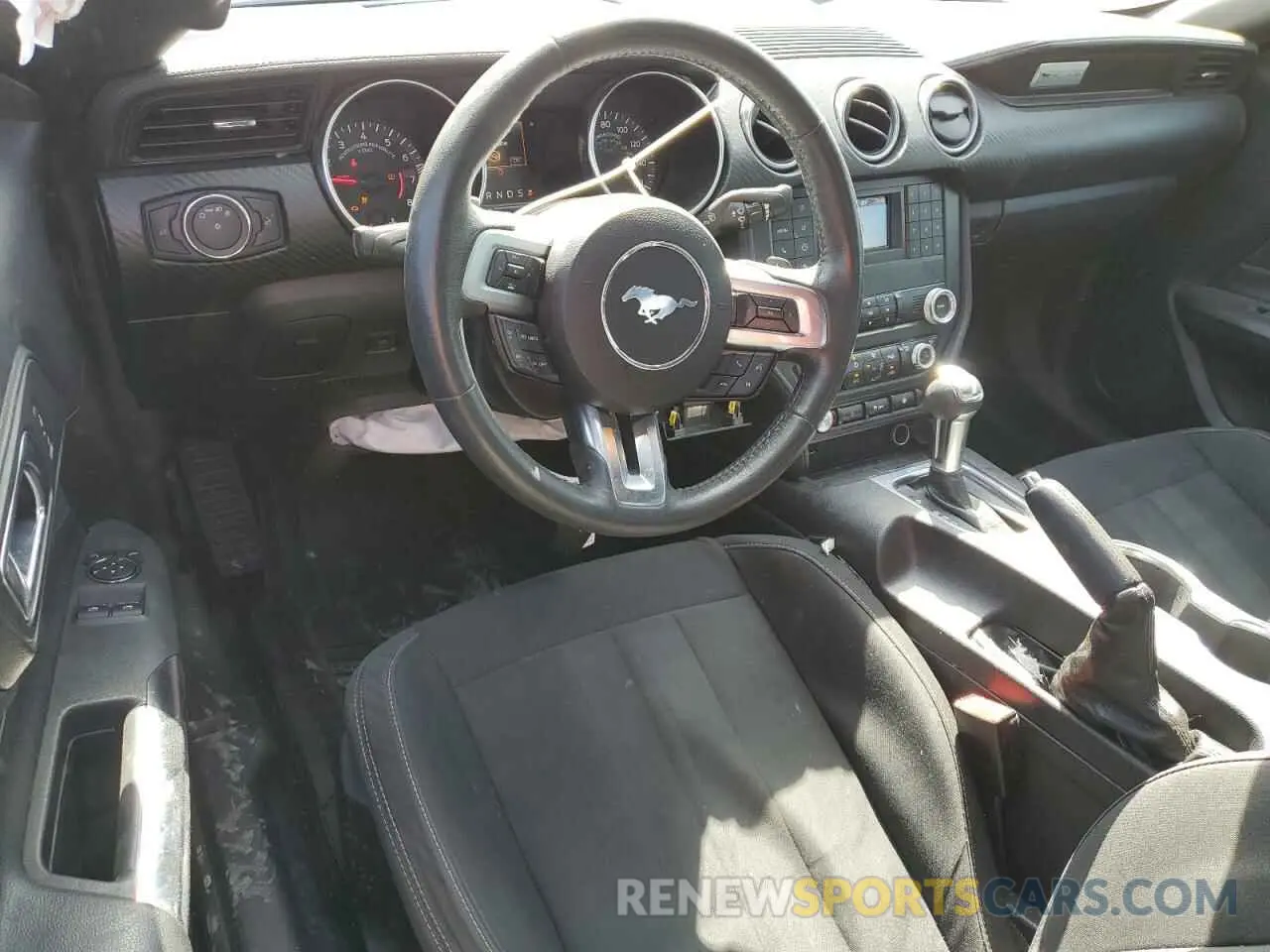 8 fotografías del automóvil dañado 1FA6P8TH0K5168688 FORD ALL Models 2019
