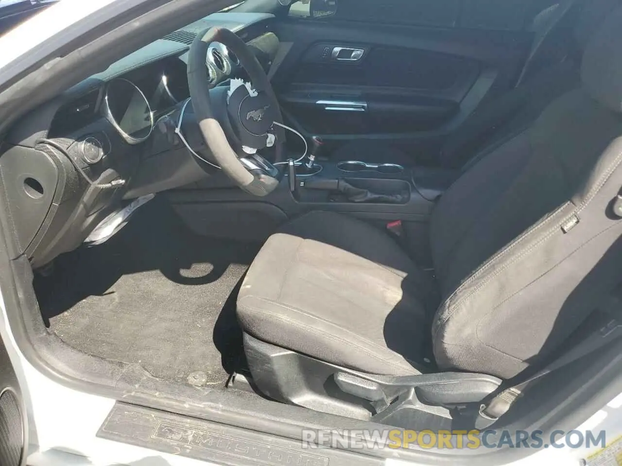 7 fotografías del automóvil dañado 1FA6P8TH1K5135831 FORD ALL Models 2019