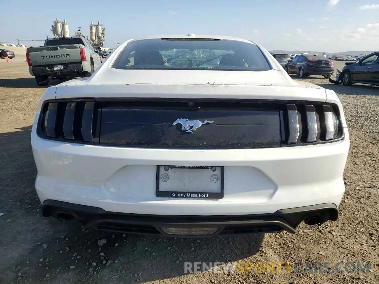 6 fotografías del automóvil dañado 1FA6P8TH1K5180803 FORD ALL Models 2019