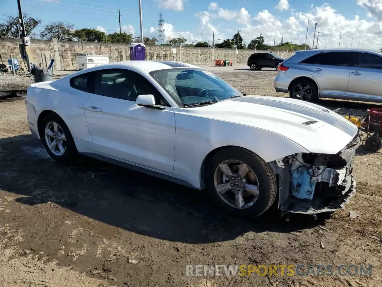 4 fotografías del automóvil dañado 1FA6P8TH4K5173926 FORD ALL Models 2019