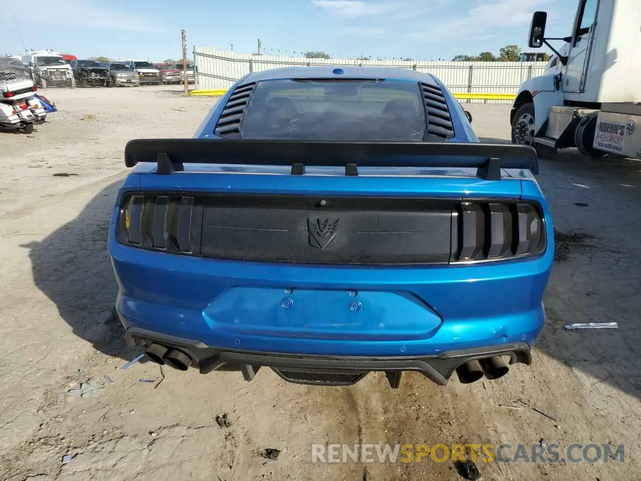 6 fotografías del automóvil dañado 1FA6P8TH6K5101755 FORD ALL Models 2019