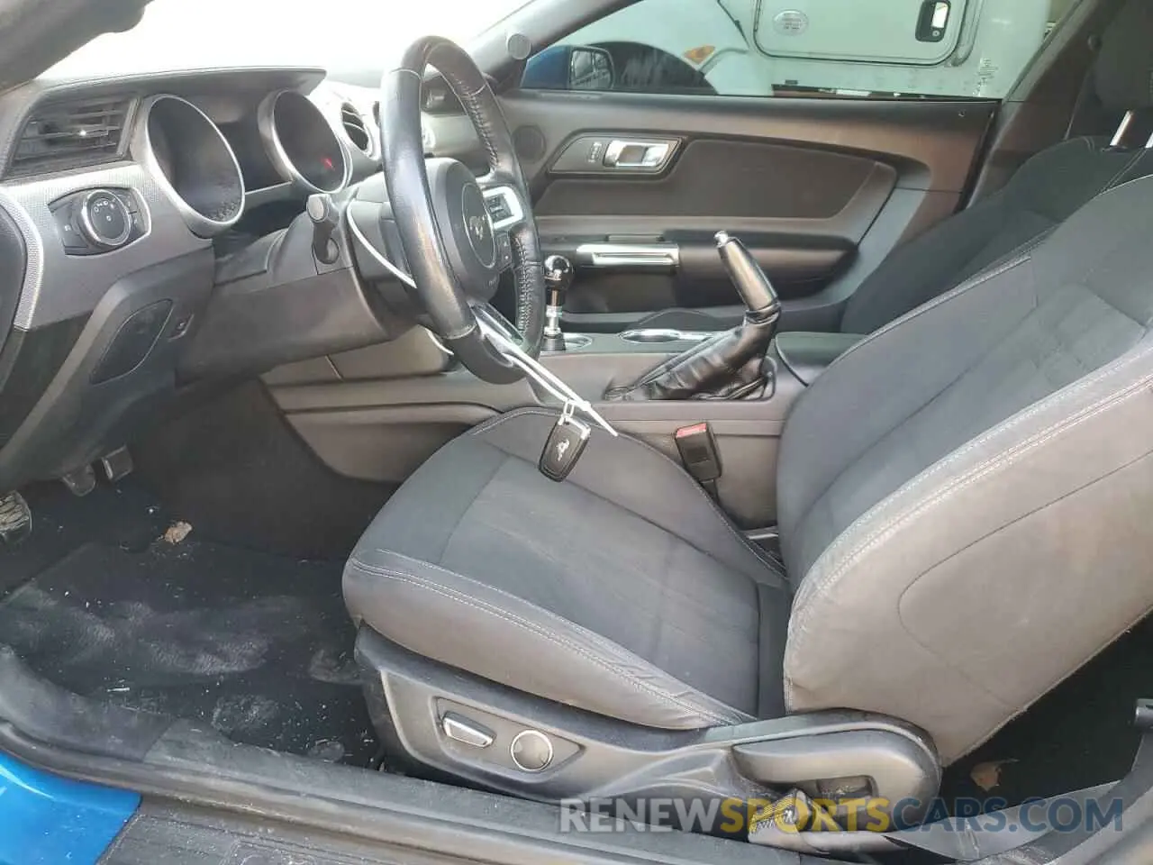 7 fotografías del automóvil dañado 1FA6P8TH6K5101755 FORD ALL Models 2019