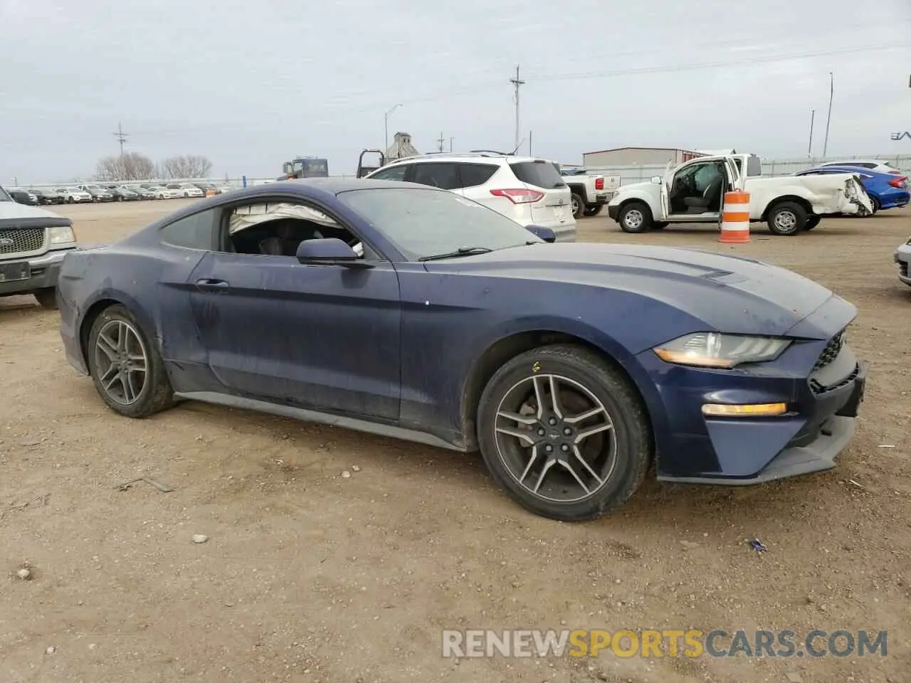 4 fotografías del automóvil dañado 1FA6P8TH7K5125501 FORD ALL Models 2019