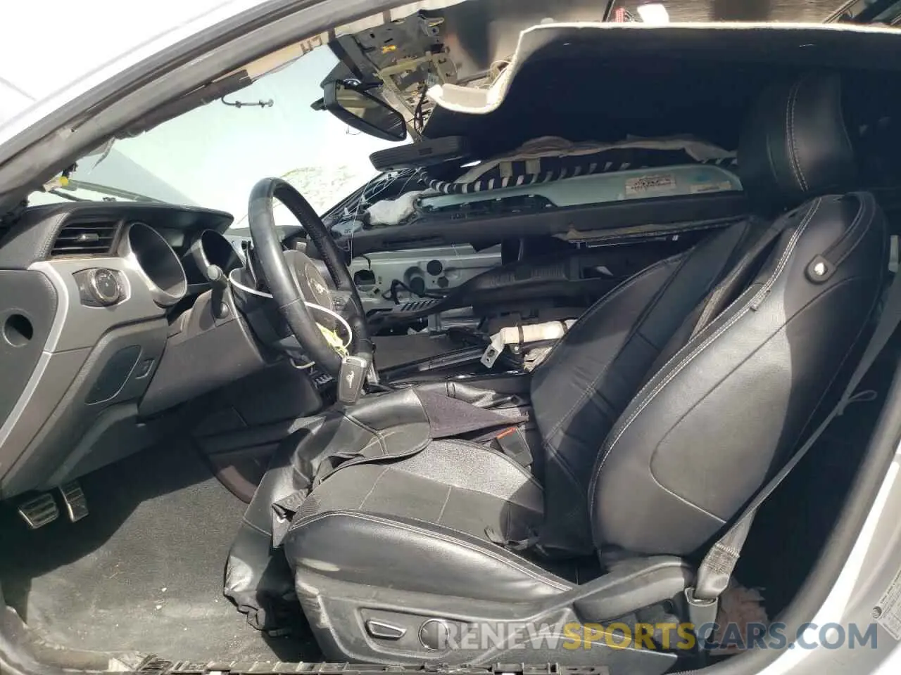 7 fotografías del automóvil dañado 1FA6P8TH7K5174844 FORD ALL Models 2019