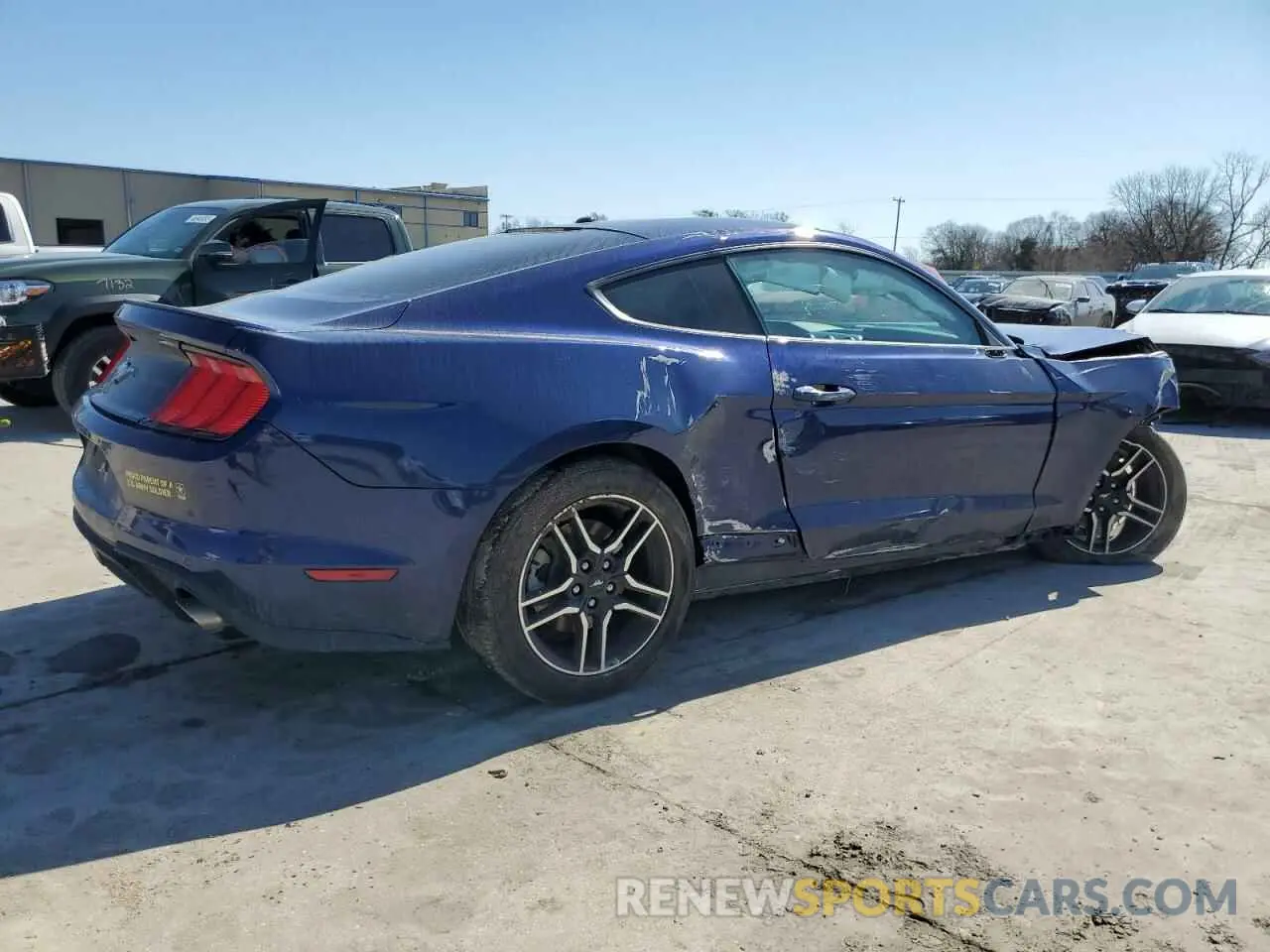 3 fotografías del automóvil dañado 1FA6P8TH8K5130433 FORD ALL Models 2019