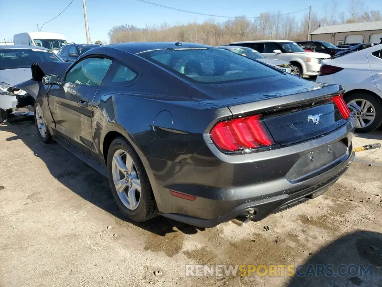 2 fotografías del automóvil dañado 1FA6P8TH9K5193069 FORD ALL Models 2019
