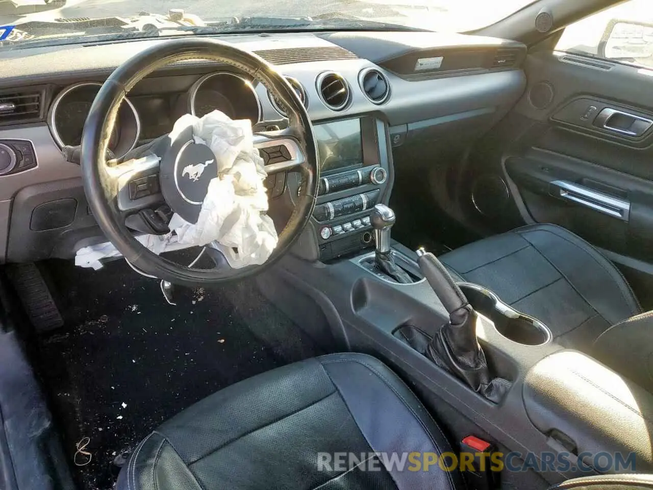 8 fotografías del automóvil dañado 1FATP8UH0K5104233 FORD ALL Models 2019