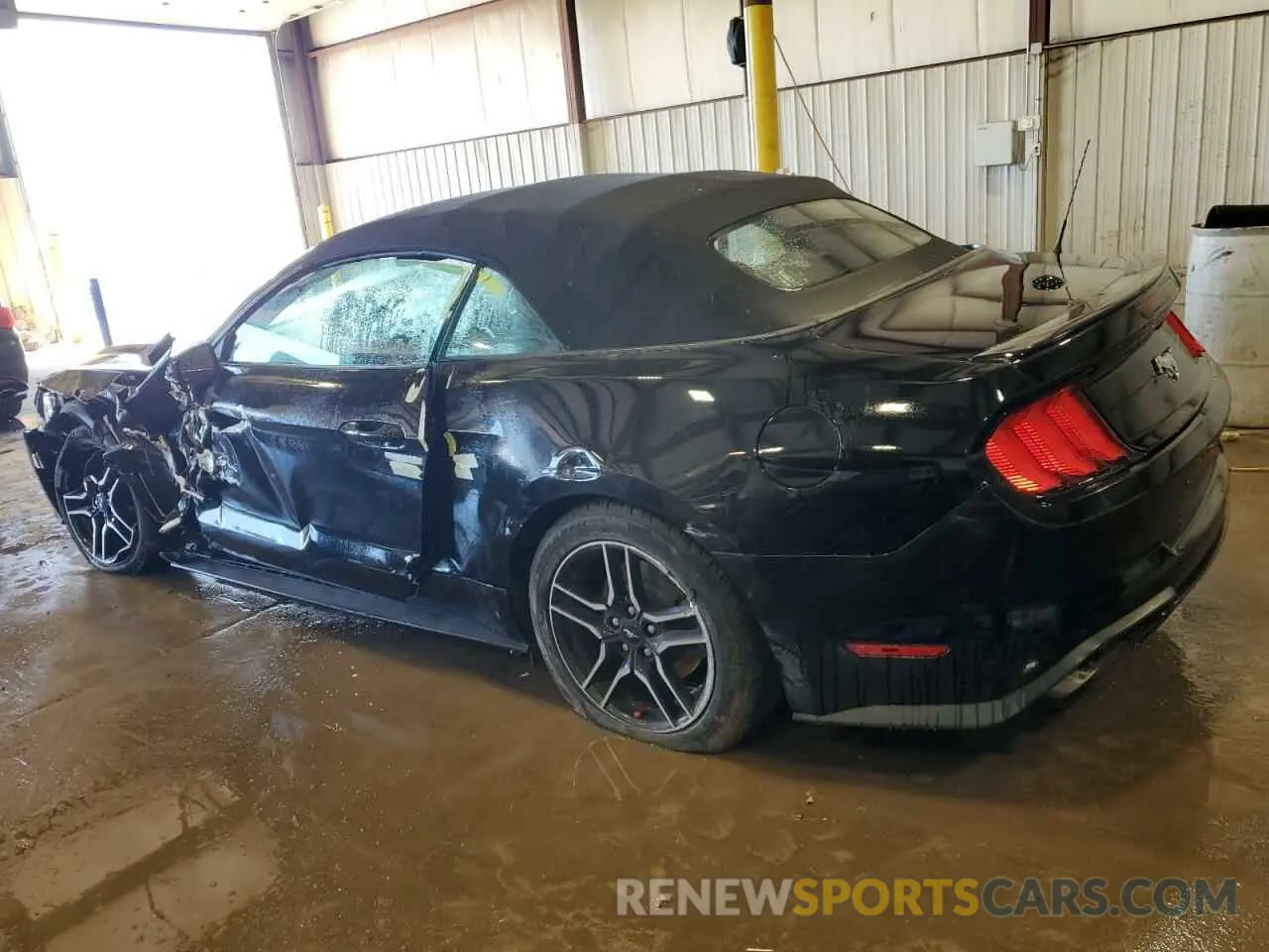 2 fotografías del automóvil dañado 1FATP8UH0K5170300 FORD ALL Models 2019