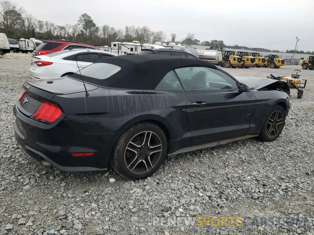 3 fotografías del automóvil dañado 1FATP8UH7K5109865 FORD ALL Models 2019