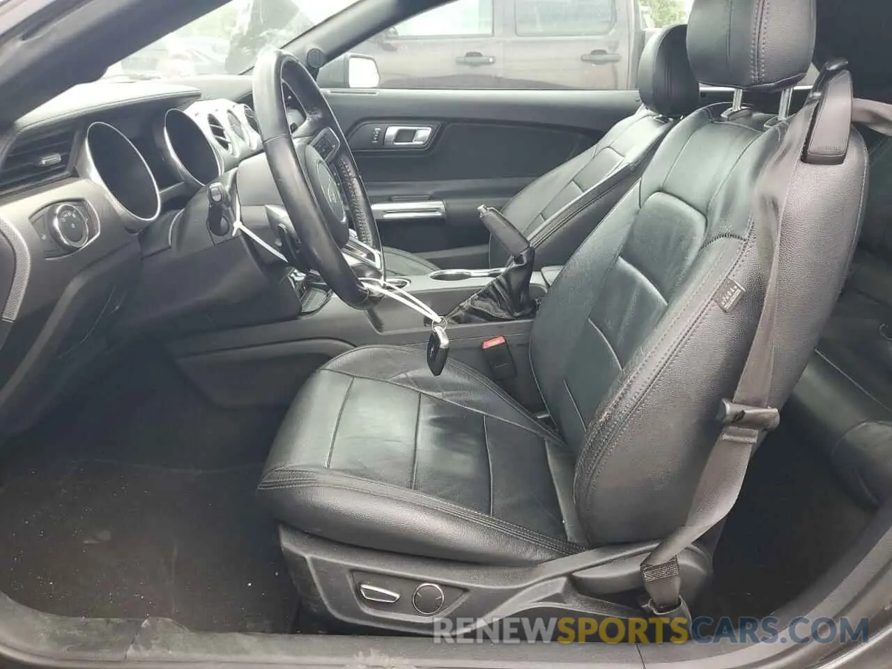 7 fotografías del automóvil dañado 1FATP8UHXK5129463 FORD ALL Models 2019