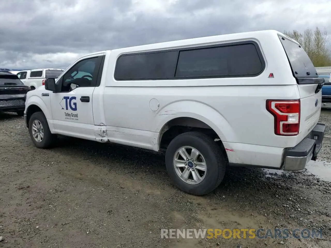 2 fotografías del automóvil dañado 1FTMF1C59KKD92917 FORD All Models 2019