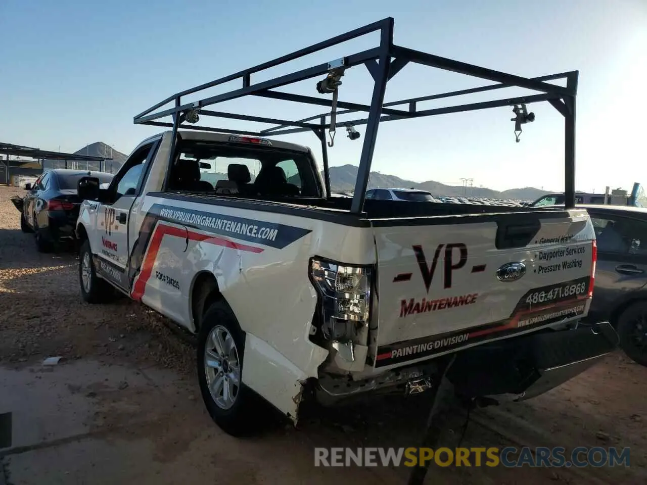 2 fotografías del automóvil dañado 1FTMF1C5XKKD39062 FORD All Models 2019