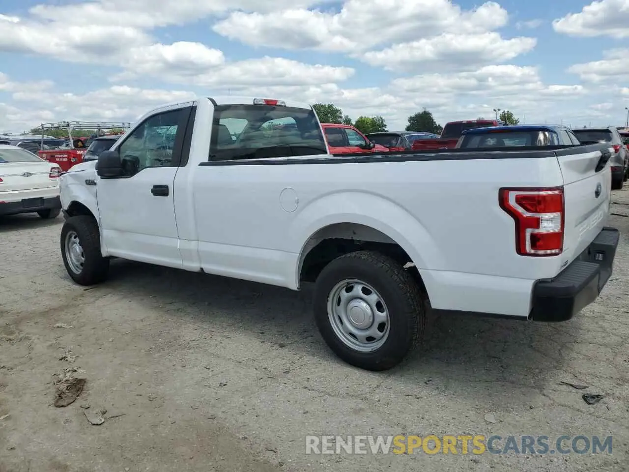 2 fotografías del automóvil dañado 1FTMF1CB1KKE45518 FORD All Models 2019