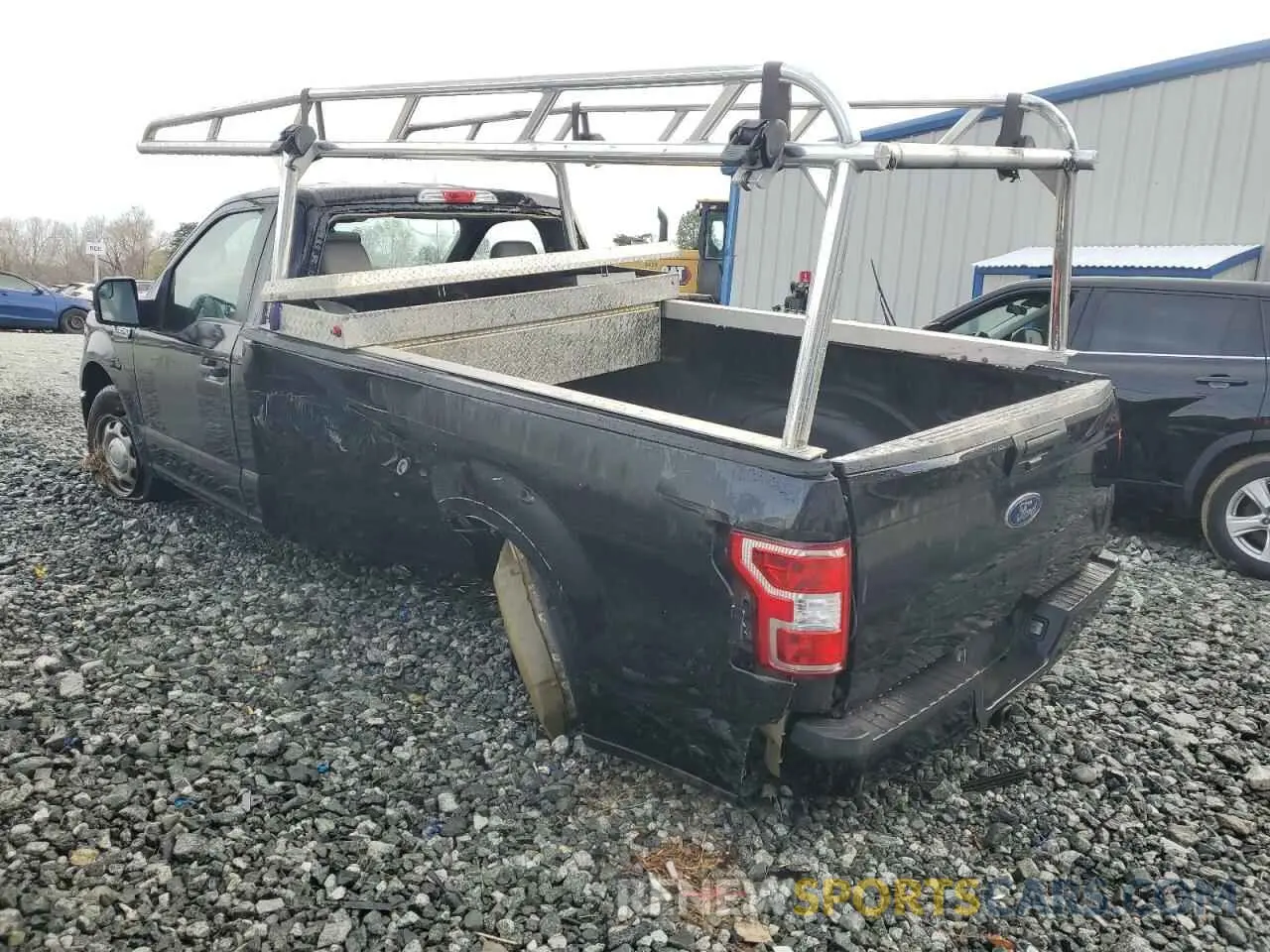 2 fotografías del automóvil dañado 1FTMF1CB1KKE66711 FORD All Models 2019