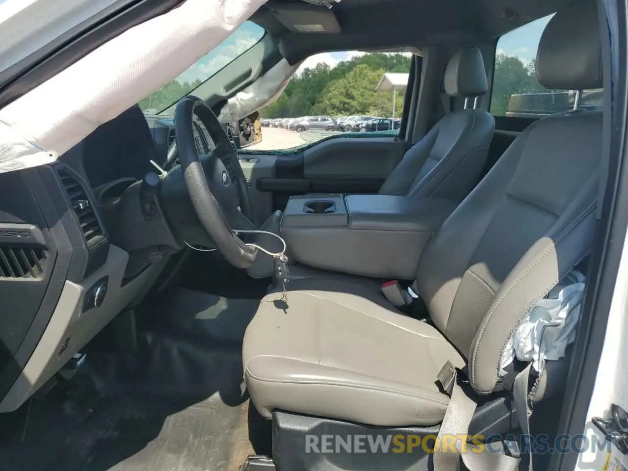 7 fotografías del automóvil dañado 1FTMF1CB2KKC01067 FORD All Models 2019