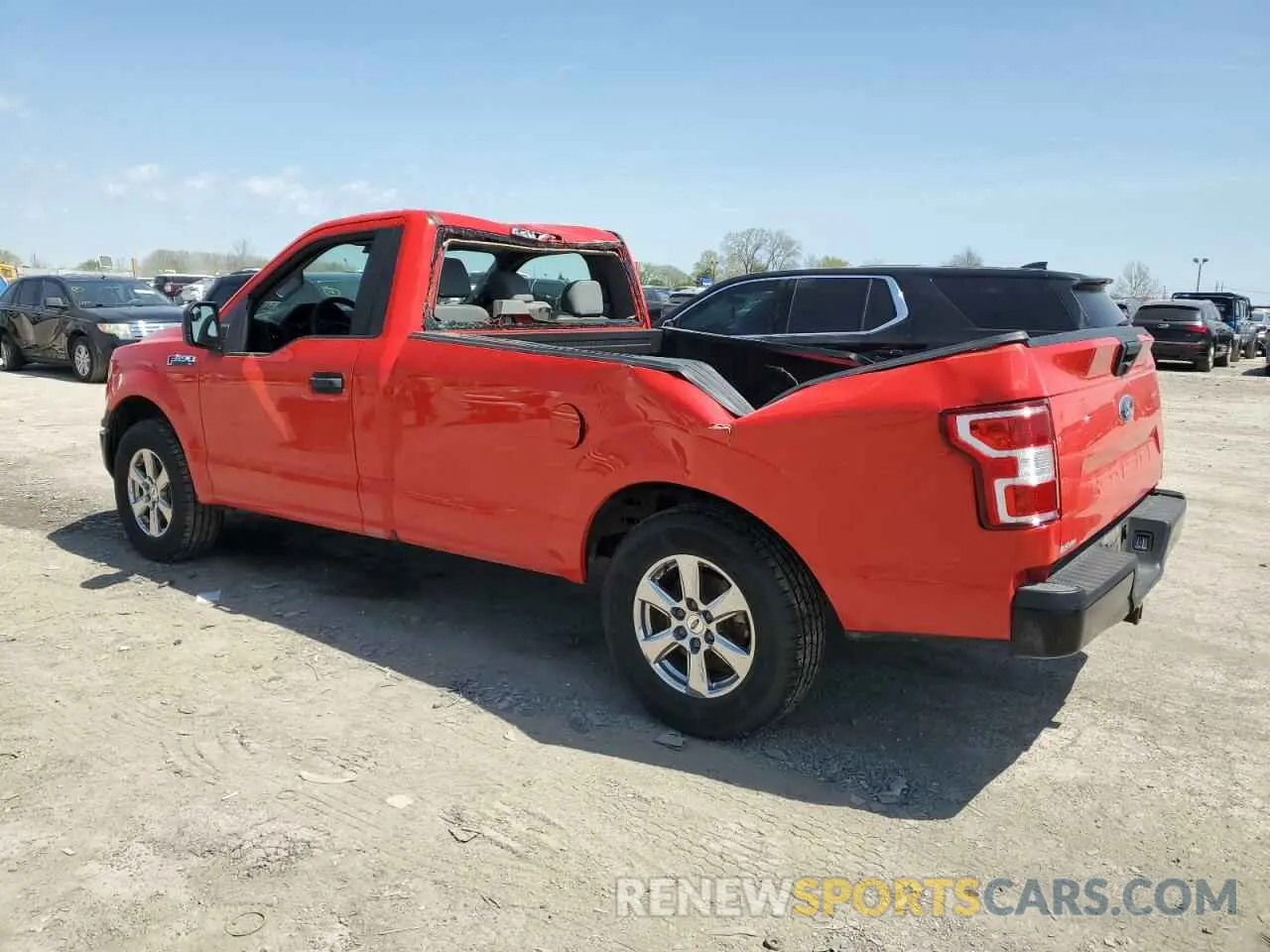 2 fotografías del automóvil dañado 1FTMF1CB3KKD89677 FORD All Models 2019