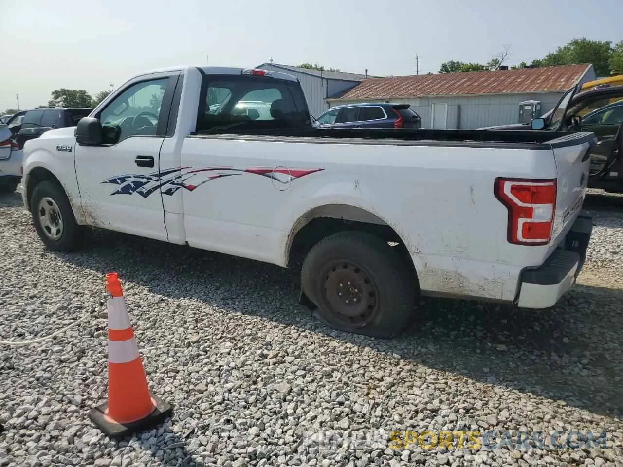 2 fotografías del automóvil dañado 1FTMF1CB3KKE85194 FORD All Models 2019
