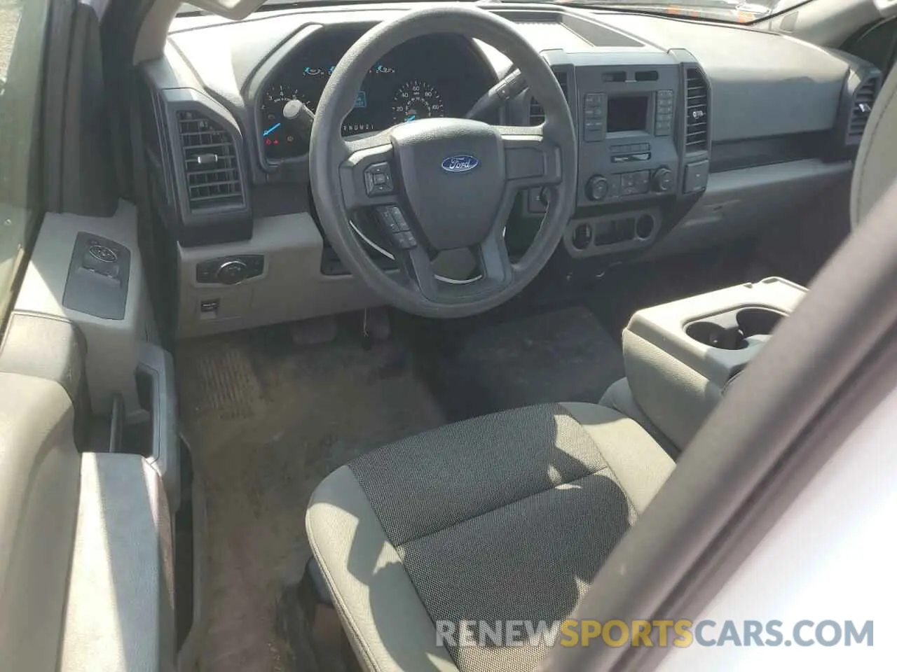 8 fotografías del automóvil dañado 1FTMF1CB3KKE85194 FORD All Models 2019