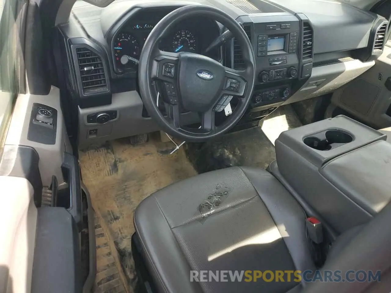 8 fotografías del automóvil dañado 1FTMF1CB4KKE70932 FORD All Models 2019