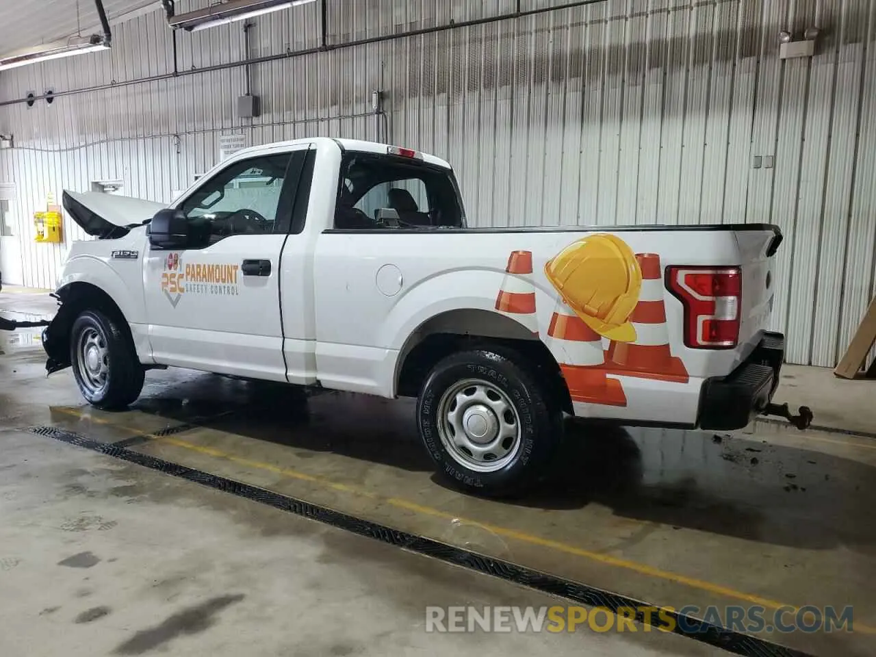 2 fotografías del automóvil dañado 1FTMF1CB5KKE68610 FORD All Models 2019