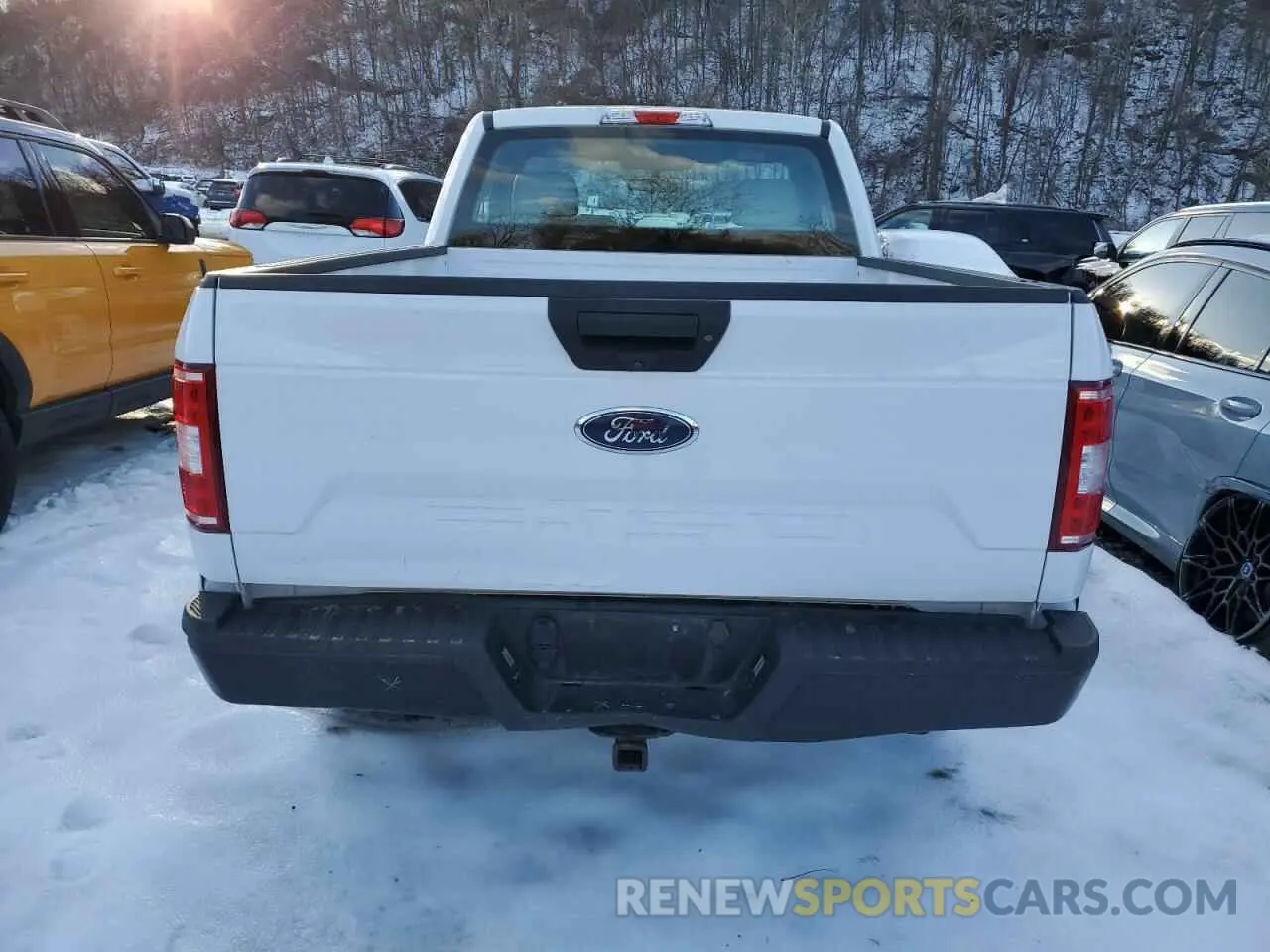 6 fotografías del automóvil dañado 1FTMF1CB6KKE99428 FORD All Models 2019
