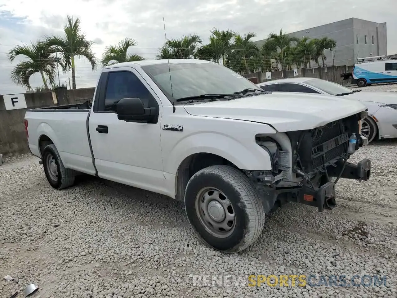 4 fotografías del automóvil dañado 1FTMF1CBXKKE44903 FORD All Models 2019